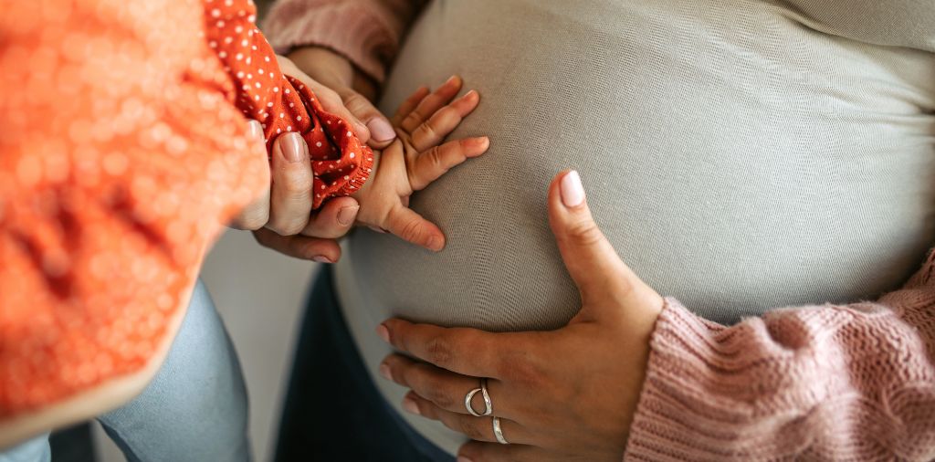 Plaidoyer pour un suivi de grossesse pour toutes